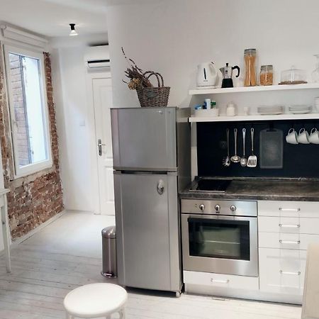 Davor Holiday Apartments Ровинь Экстерьер фото