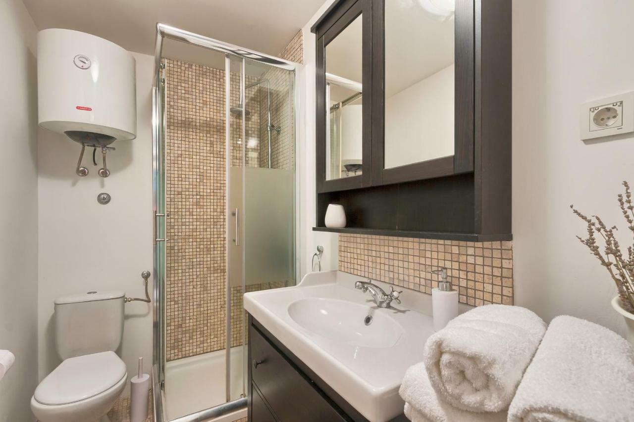 Davor Holiday Apartments Ровинь Экстерьер фото