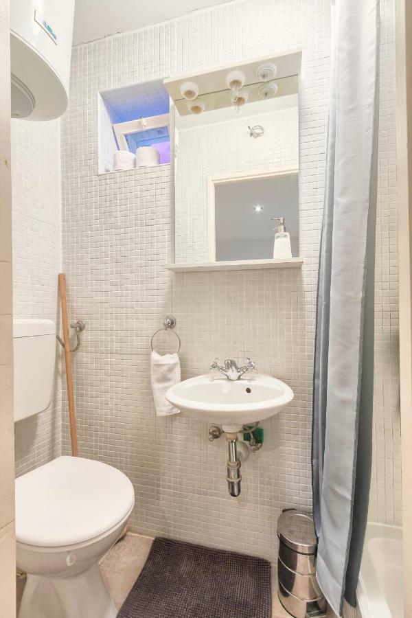 Davor Holiday Apartments Ровинь Экстерьер фото